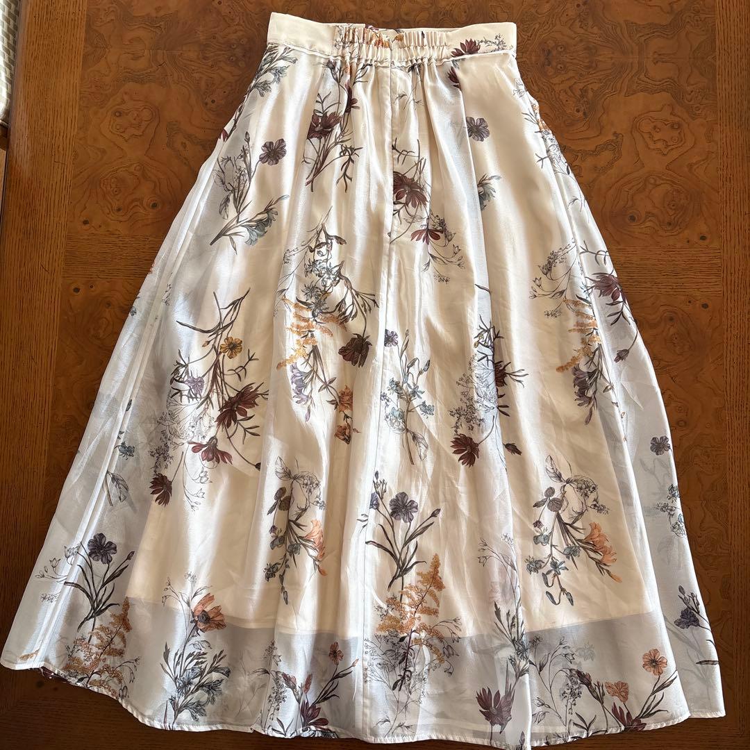 FRAY I.D ボタニカルプリントシアータックスカート フレイアイディ