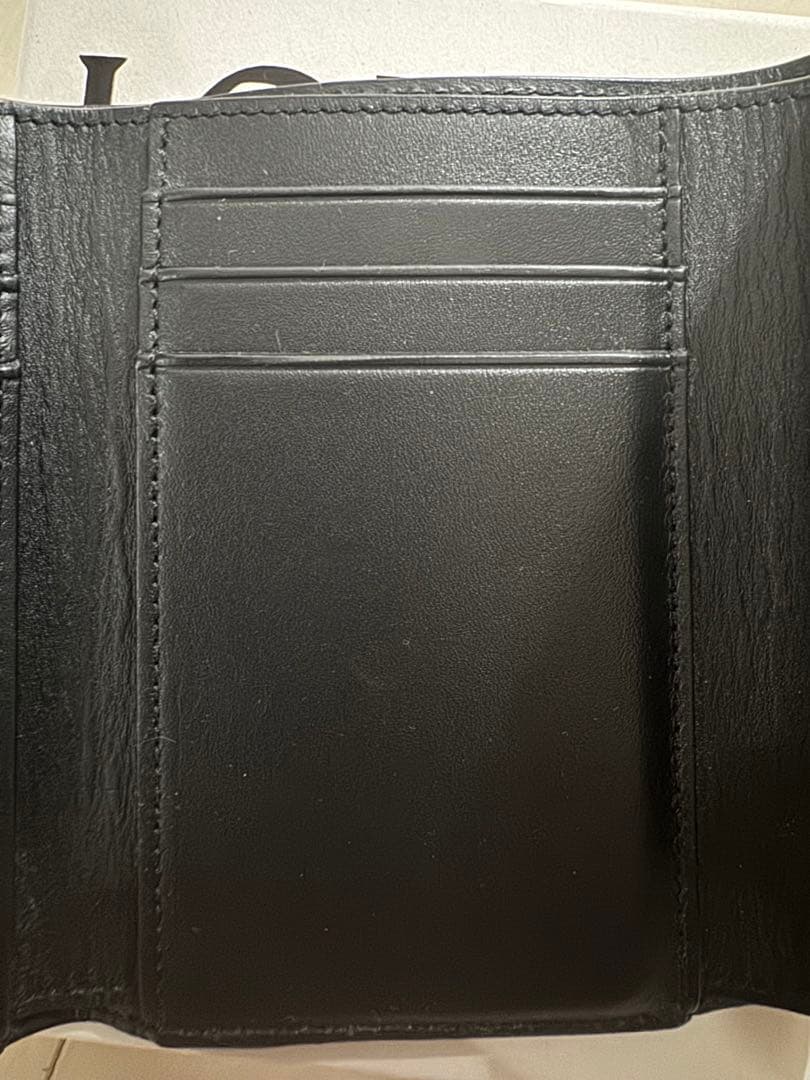 LOEWE アナグラム バーティカル ウォレット スモール ペブルグレインカーフ