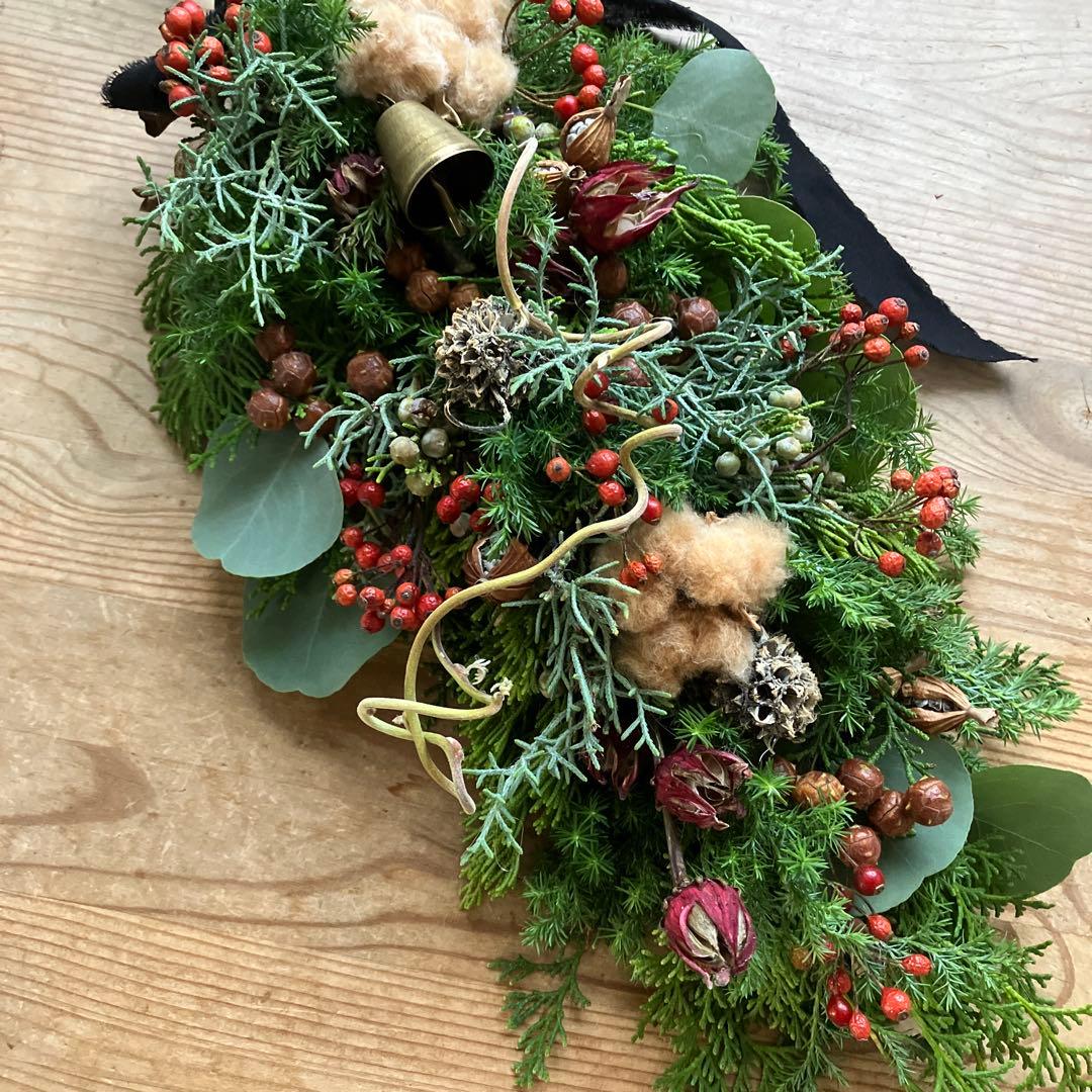 コットンと赤い実のクリスマススワッグガーランド　ローゼル　野バラの実