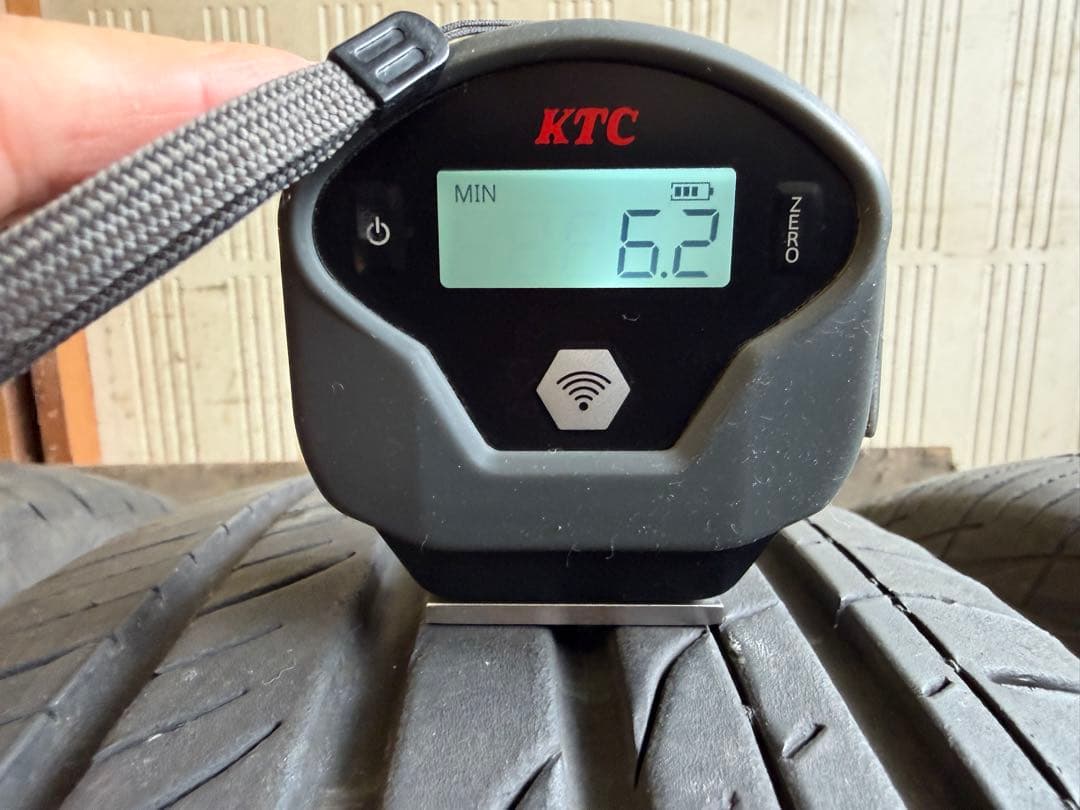 215/70R16 21年製 トーヨー PROXES CL1 SUV バリ山