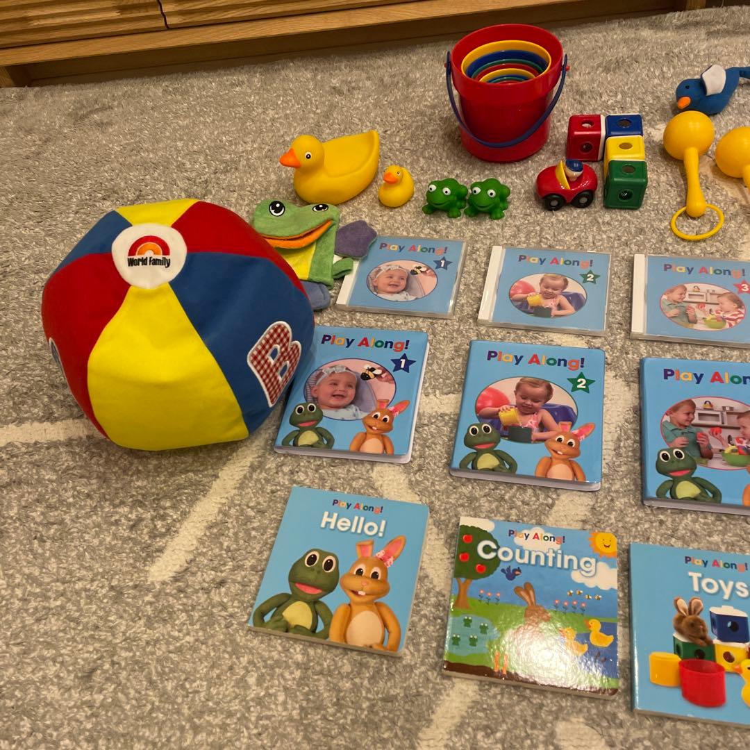 【美品】World Family - play Along Toys