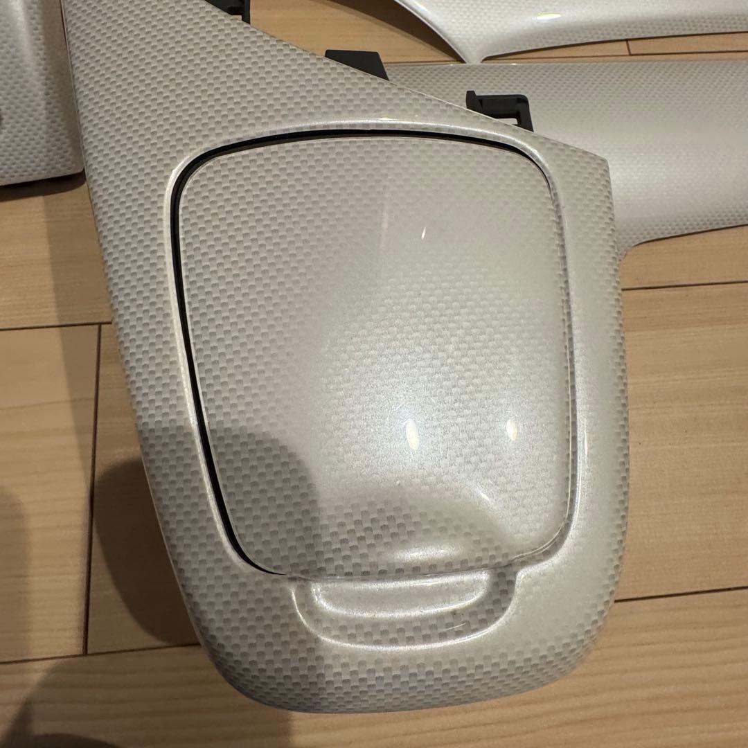 レア？ プリウス 30 前後共通 全グレード可 ホワイト カーボン 内装品セット