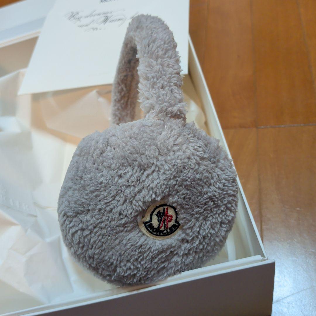 モンクレール イヤーマフラー