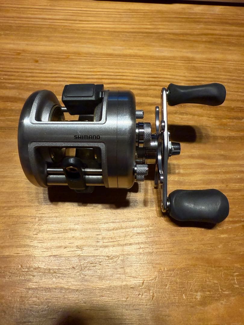 SHIMANO CALCUTTA 101 ベイトリール