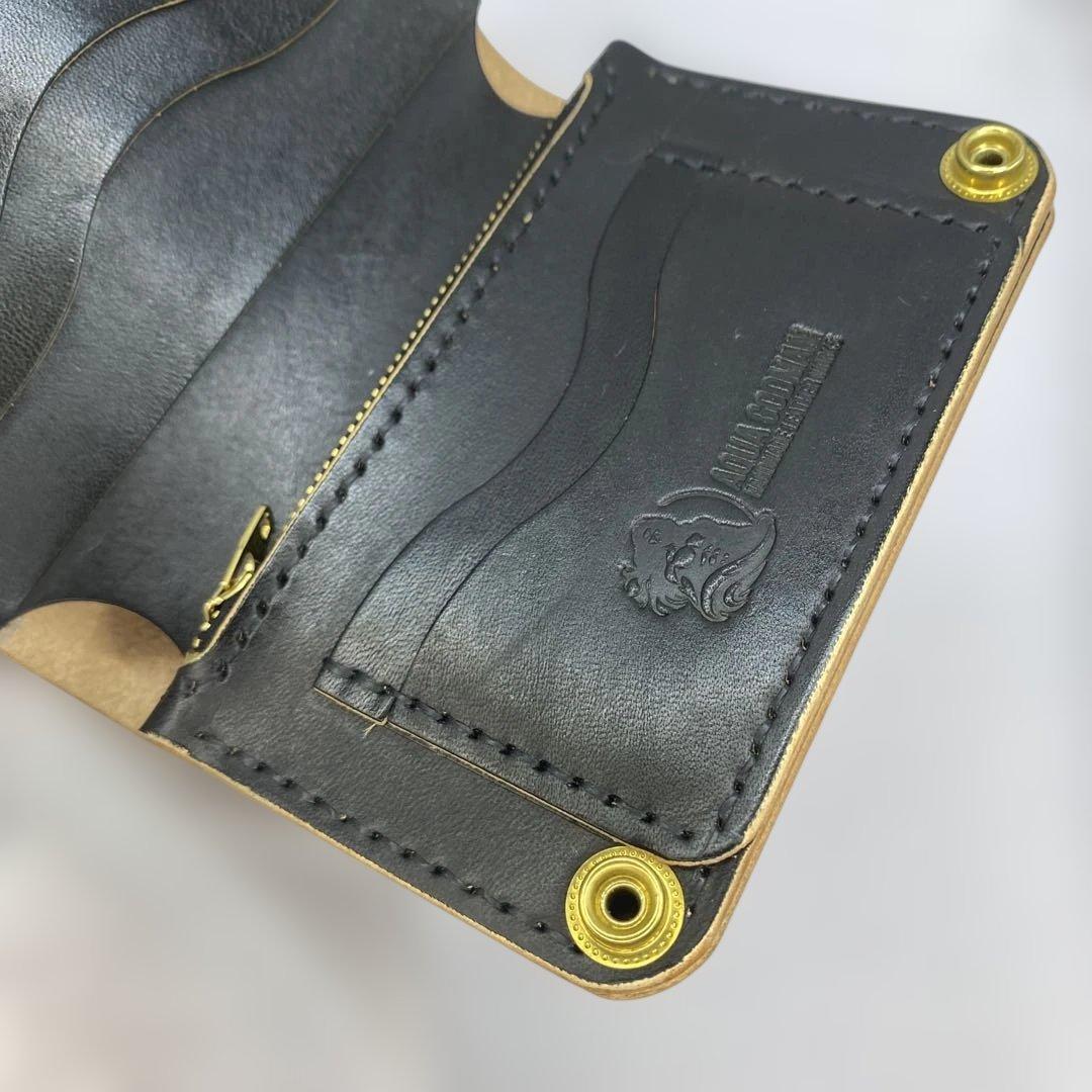 【無骨x上質 お札折らず収納】 丘染めブラック 手染めミドルトラッカーウォレット