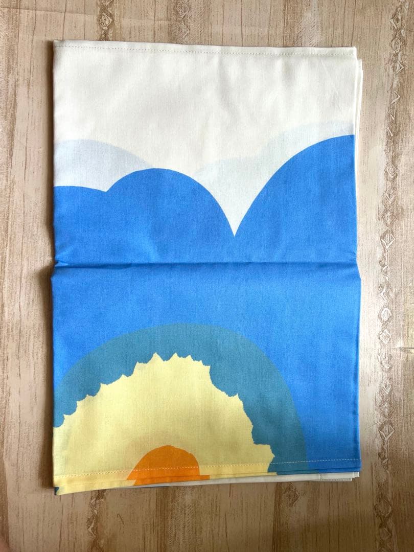 ★新品未使用★マリメッコ　marimekko のれん　暖簾　即日発送