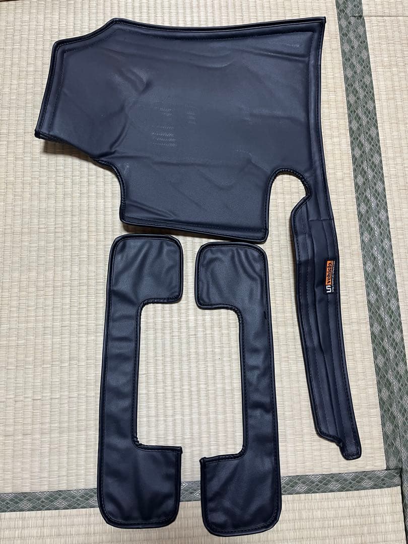 ハイエース　S-GL用　エンジンルームカバー　UI Vehicle