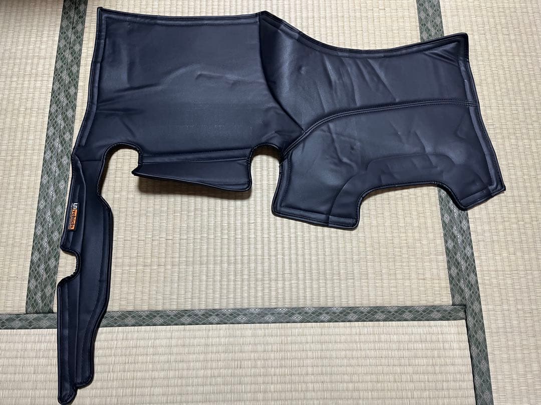 ハイエース　S-GL用　エンジンルームカバー　UI Vehicle