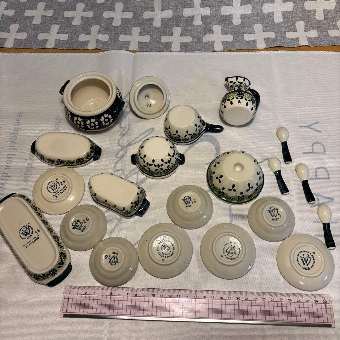 ポーリッシュポタリー　ミニチュアキッチンセット 陶器 花柄（カモミール）