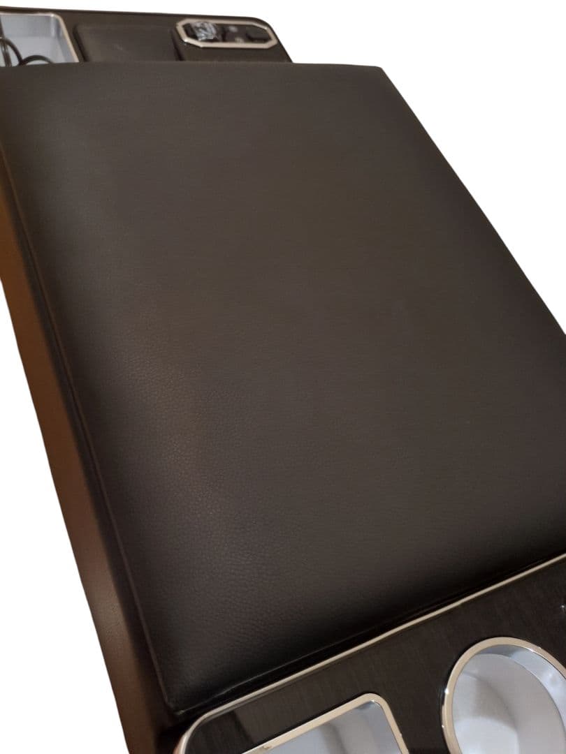 【新品未使用】Echimy ハイエース 200系 パーツ内装 コンソールボックス