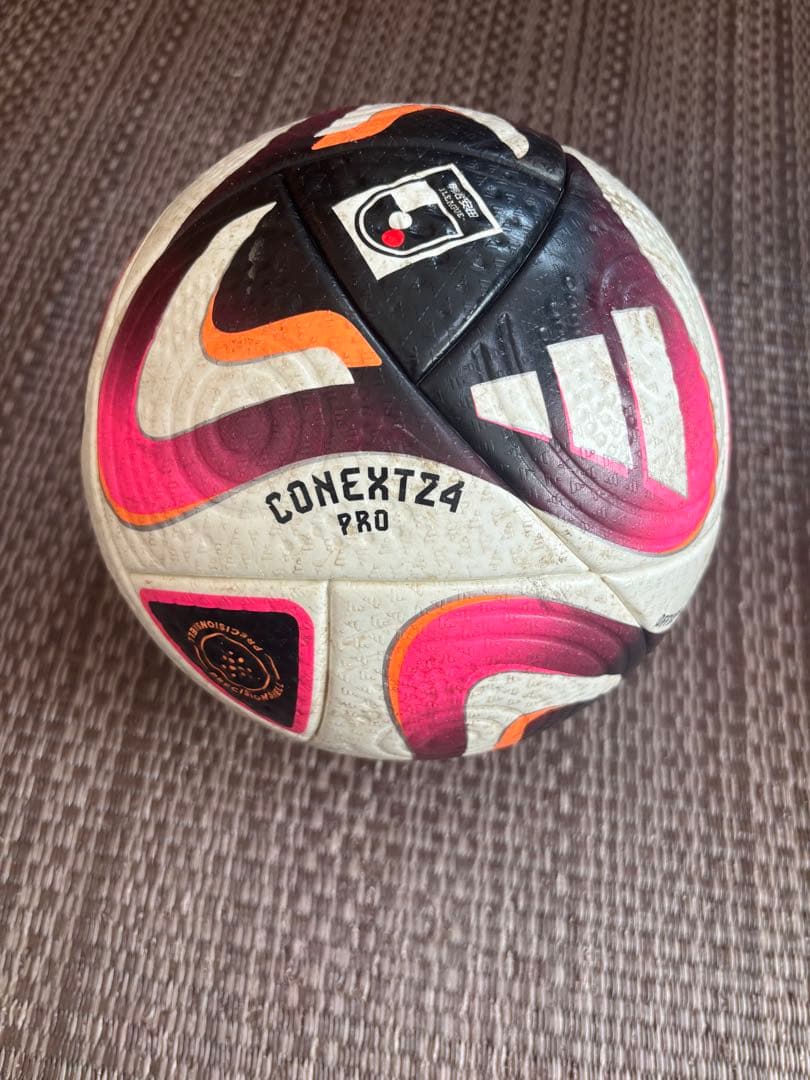 adidas CONEXT24 コネクト24