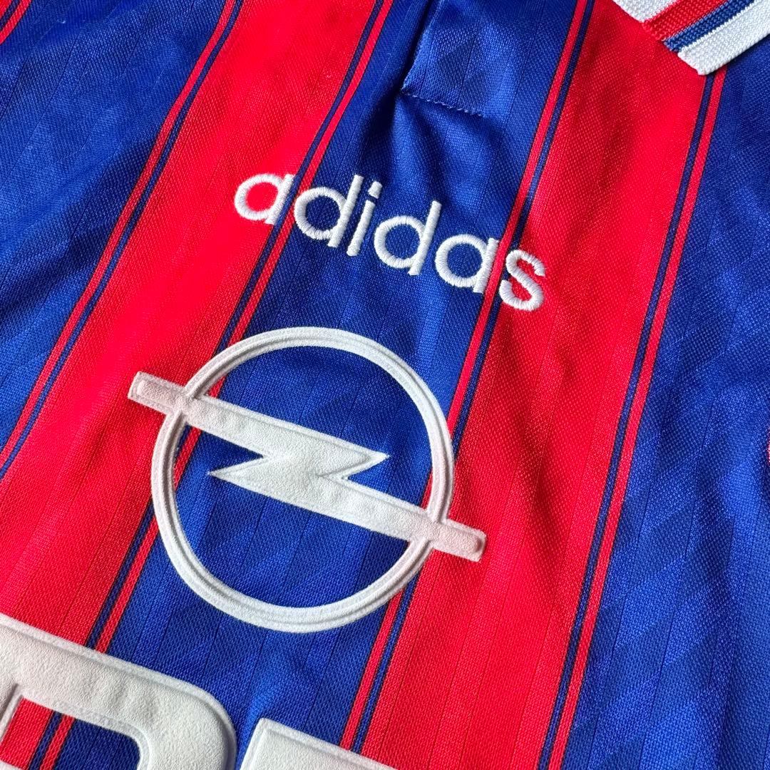 【人気襟付き】ユルゲン・クリンスマン ＃１８ バイエルン・ミュンヘン（H）