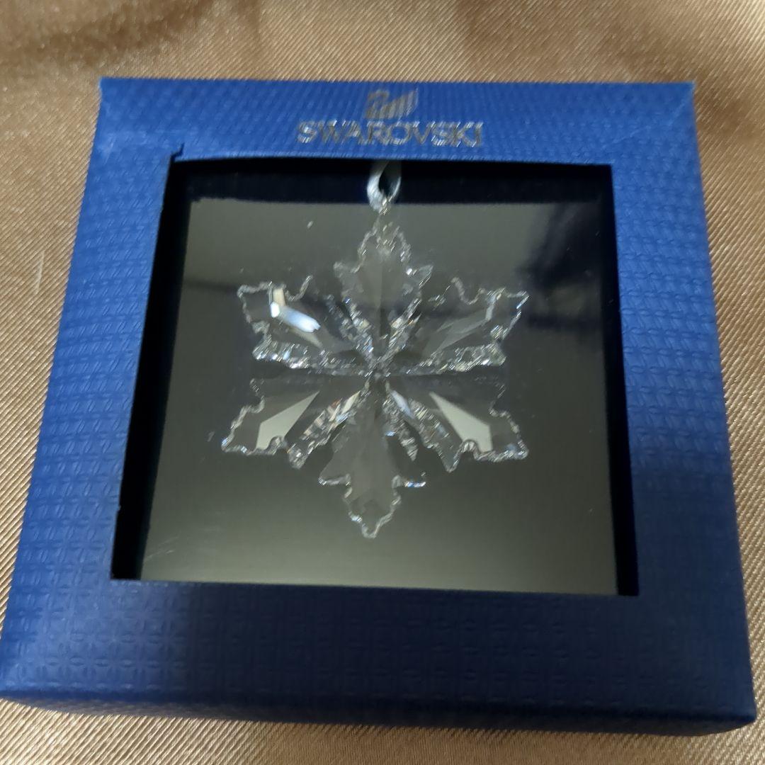 Swarovski　クリスタル 雪の結晶型オーナメント