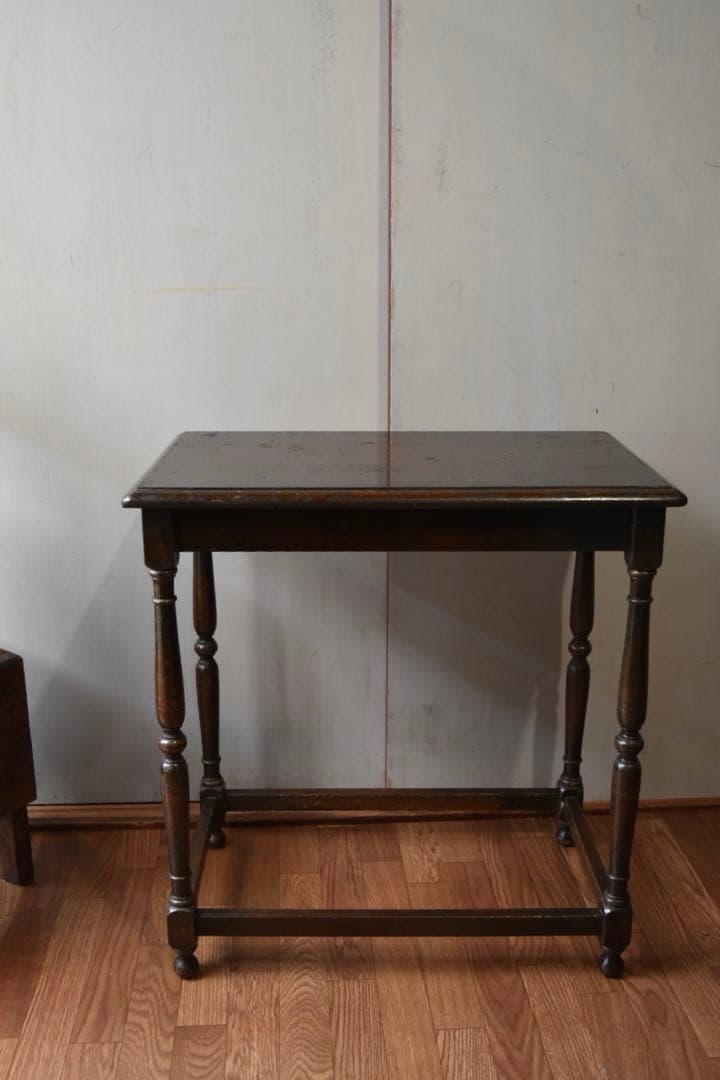 room7 UK ネストテーブル