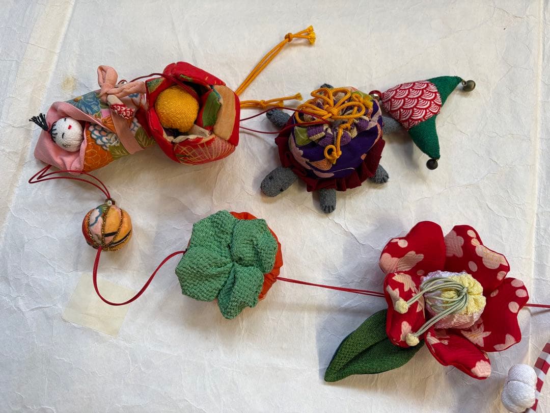 さげもん　雛飾り　お雛様　吊るし飾り　一点物　ハンドメイド　正絹　縮緬細工　鞠