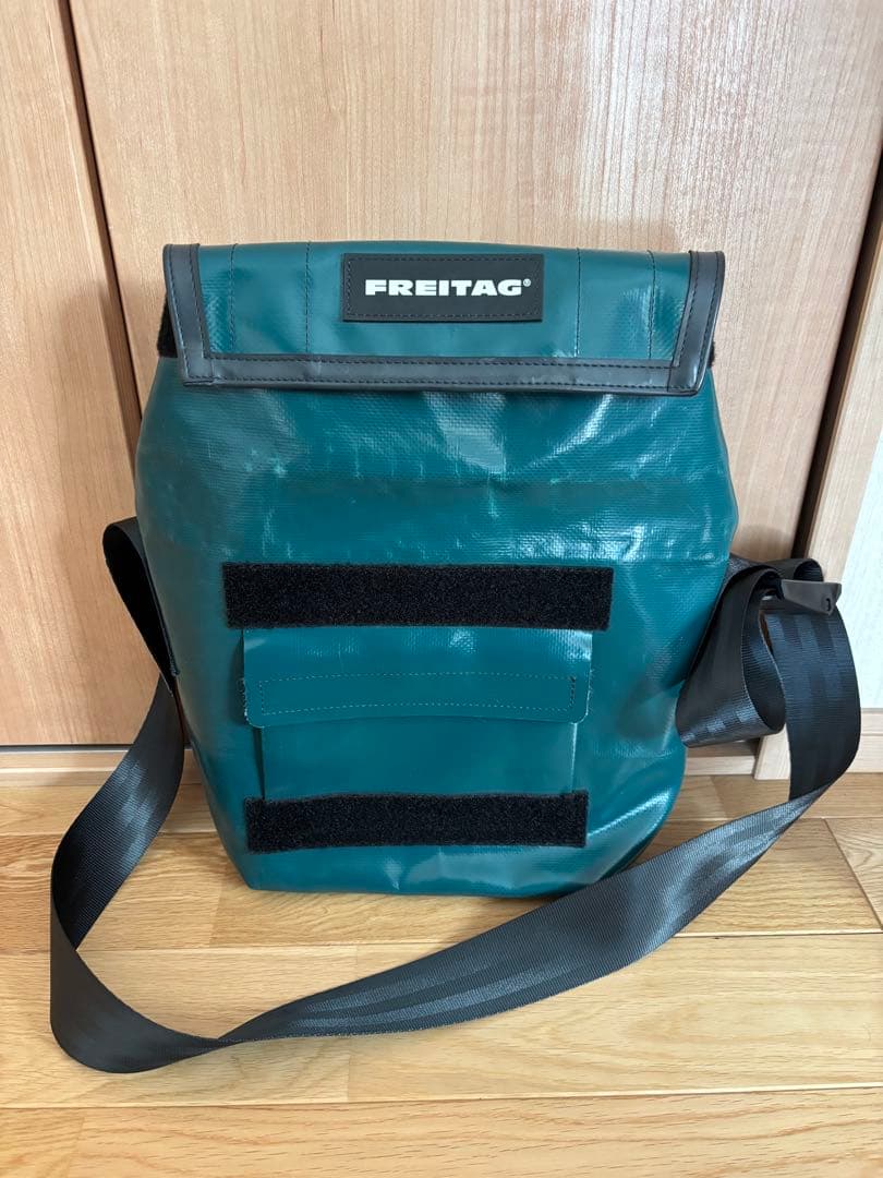 FREITAG メッセンジャーバッグ ダークグリーン
