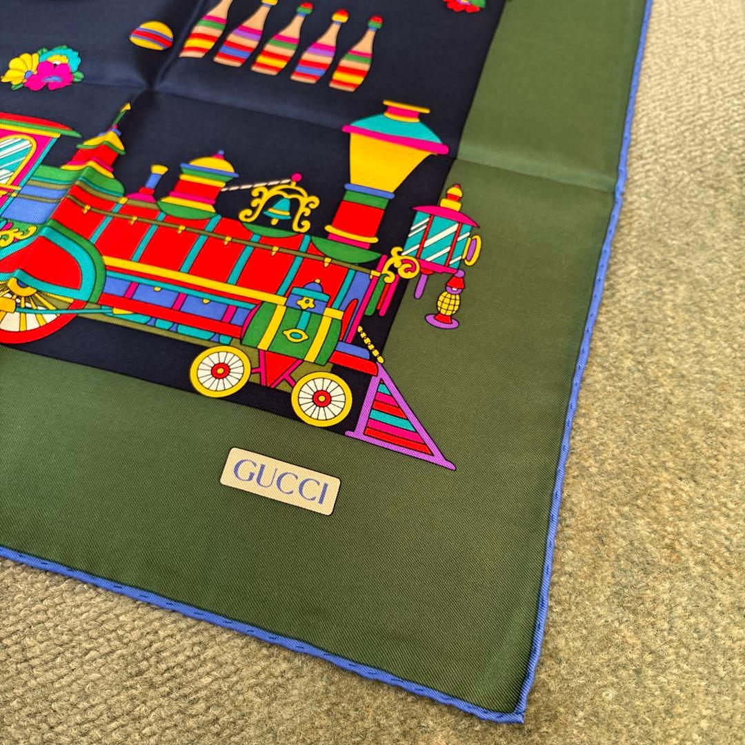 BIG MOGです！ GUCCI シルクスカーフ 《Circusサーカス