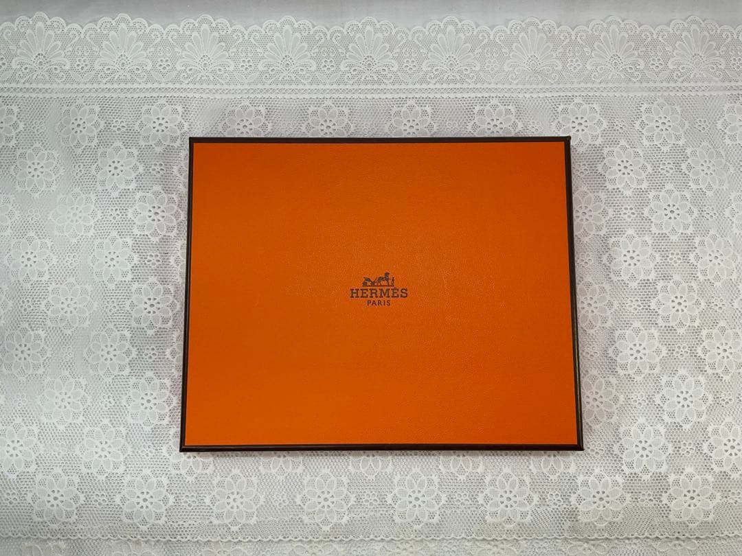 HERMES チェーンモチーフ皿