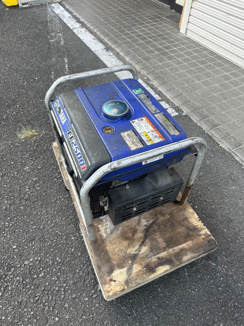 Yamaha EF2500i ポータブル発電機