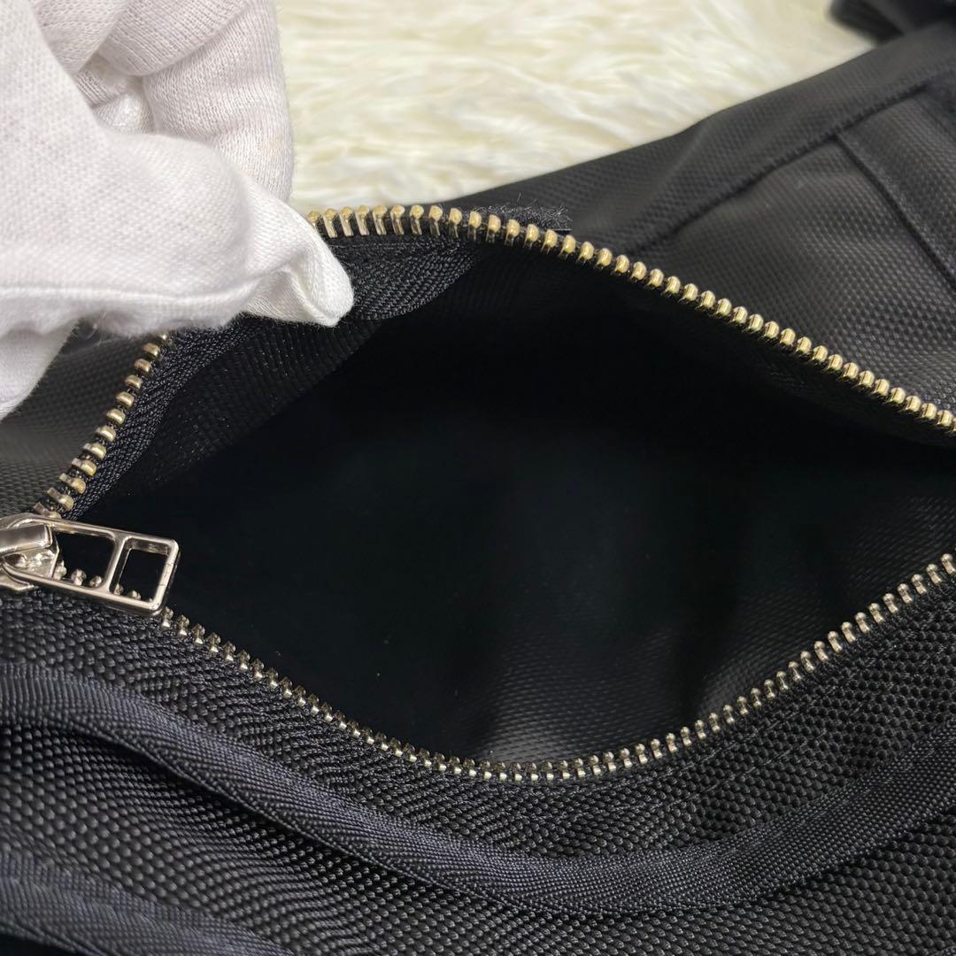 【美品】ロリンザ LORINZAメッセンジャーバッグ ショルダーバッグ 黒