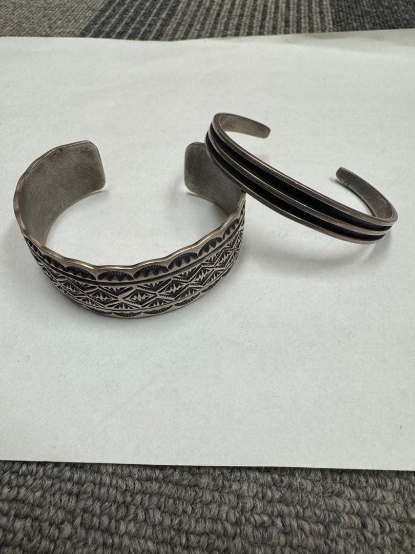 ナバホ族 TOM HAWK MALONEY インディアンジュエリー