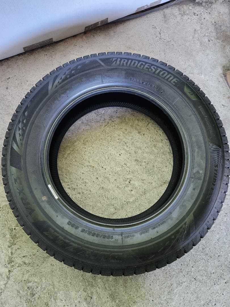 送料込☆2021年製 ブリヂストンタイヤ 185/65R15日本製☆2本