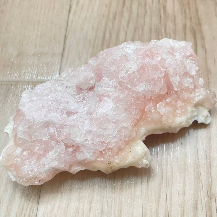 ピンクアポフィライト ♡ クラスター