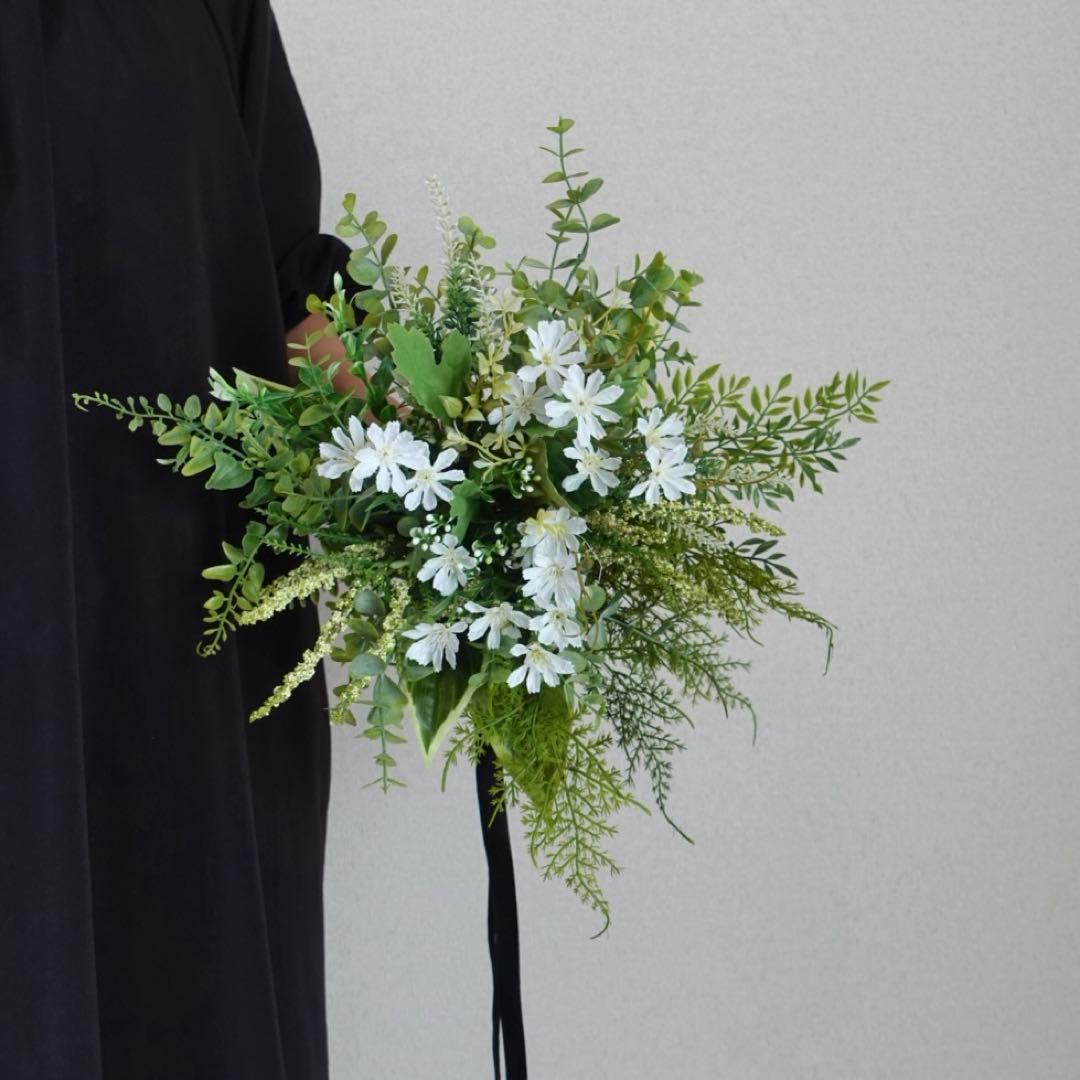 ホワイト×グリーンのナチュラルブーケ　アーティフィシャルフラワー　結婚式　前撮り