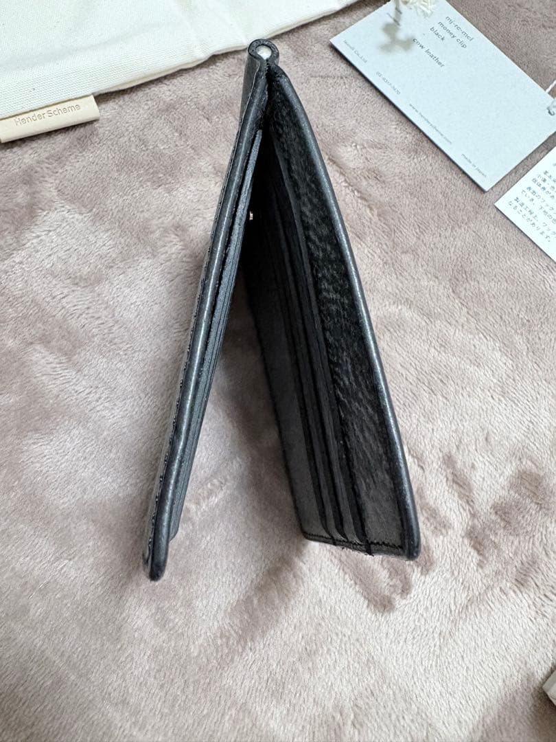 Hender Schemer ヘンダースキーマー二つ折り　レザー　マネークリップ