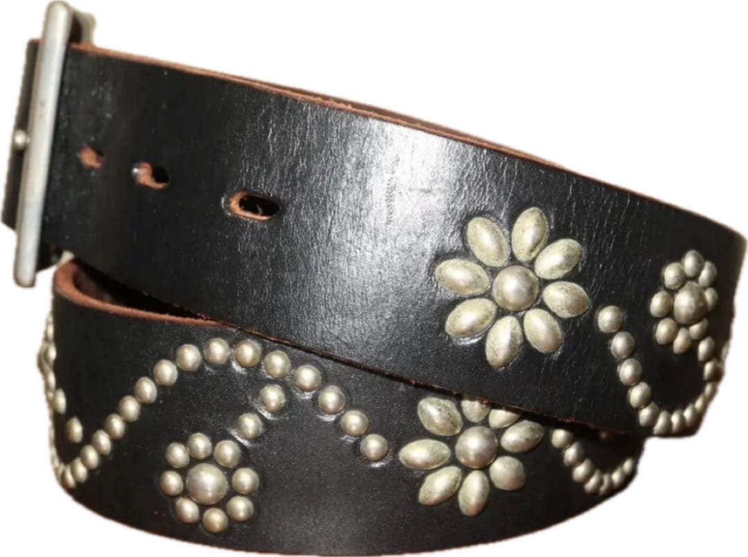 HTC　茶芯レザー　フラワースタッズベルト　32 ブラック 【美品】
