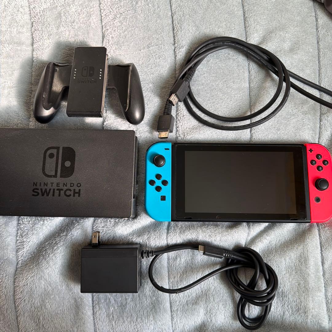 と*わ様 Nintendo Switch ネオンブルー/レッド 本体