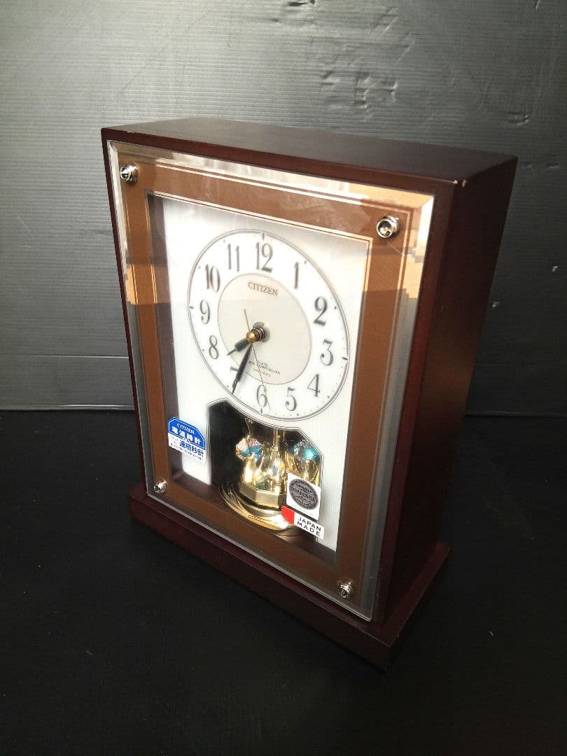 CITIZEN (RHYTHM) 電波置き時計 連続秒針 クリスタル使用