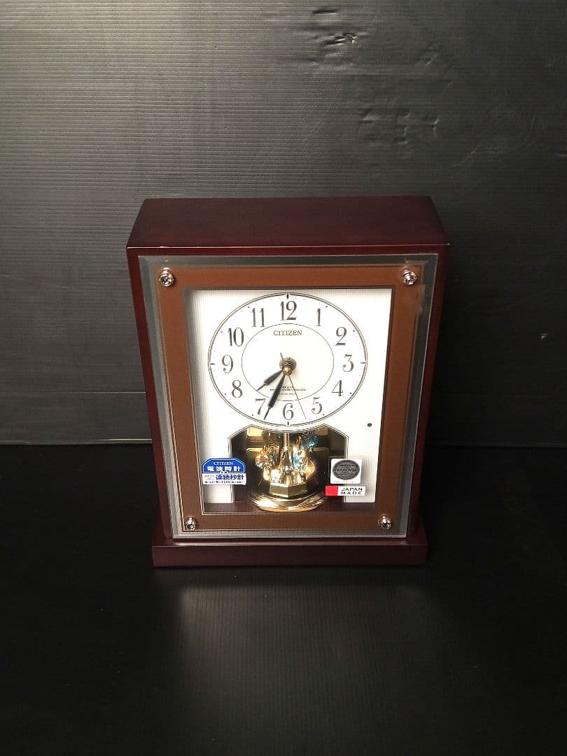 CITIZEN (RHYTHM) 電波置き時計 連続秒針 クリスタル使用