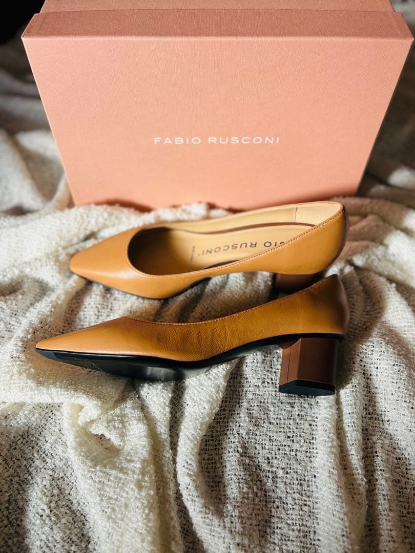 新品⭐️FABIO RUSCONI レザーパンプス イタリア製 24.5 37.5