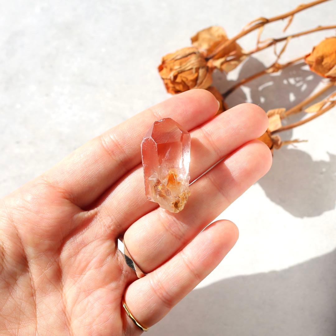 ディープピンクレムリアンシード 天然石 水晶 鉱物 一点物 クォーツ クリスタル