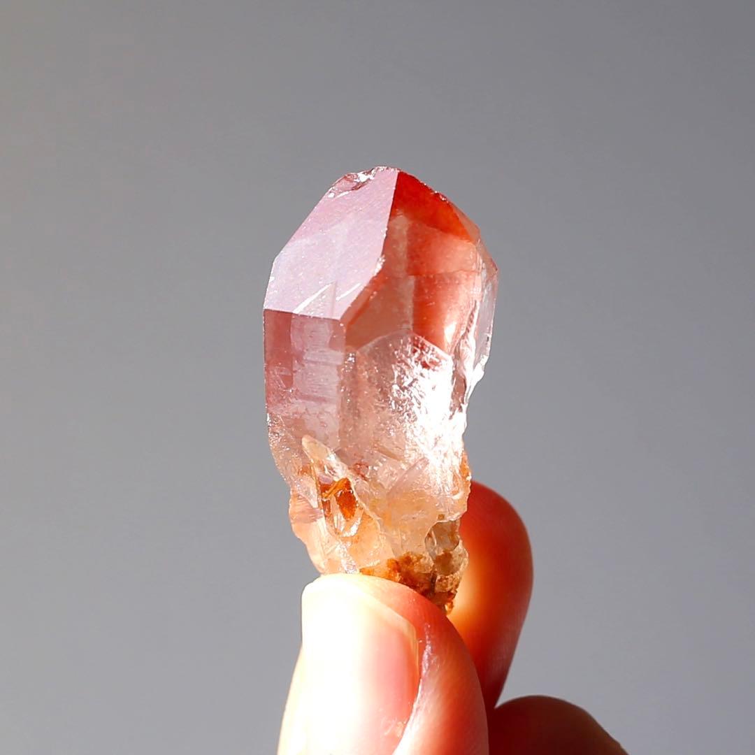 ディープピンクレムリアンシード 天然石 水晶 鉱物 一点物 クォーツ クリスタル