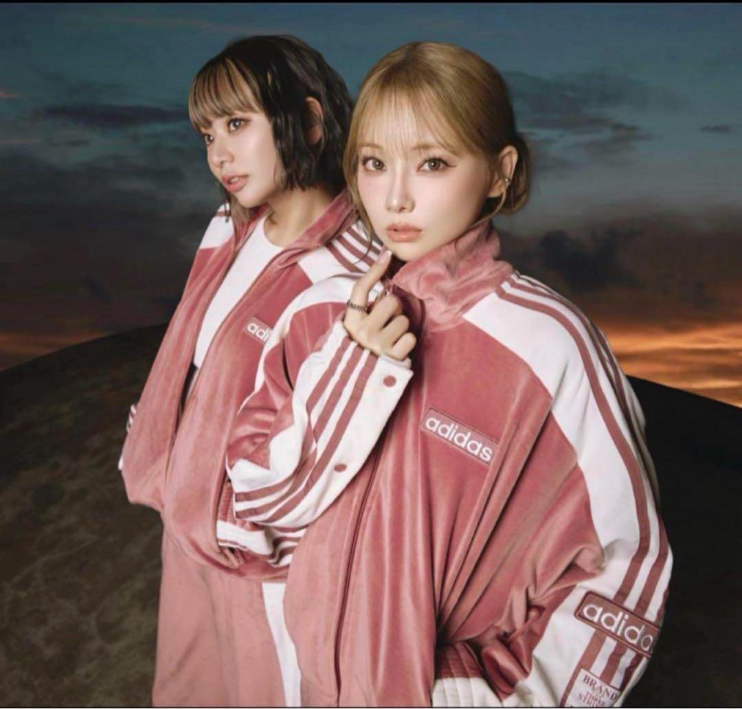 M adidas W ADIBREAK VELOUR TT 重盛さと美