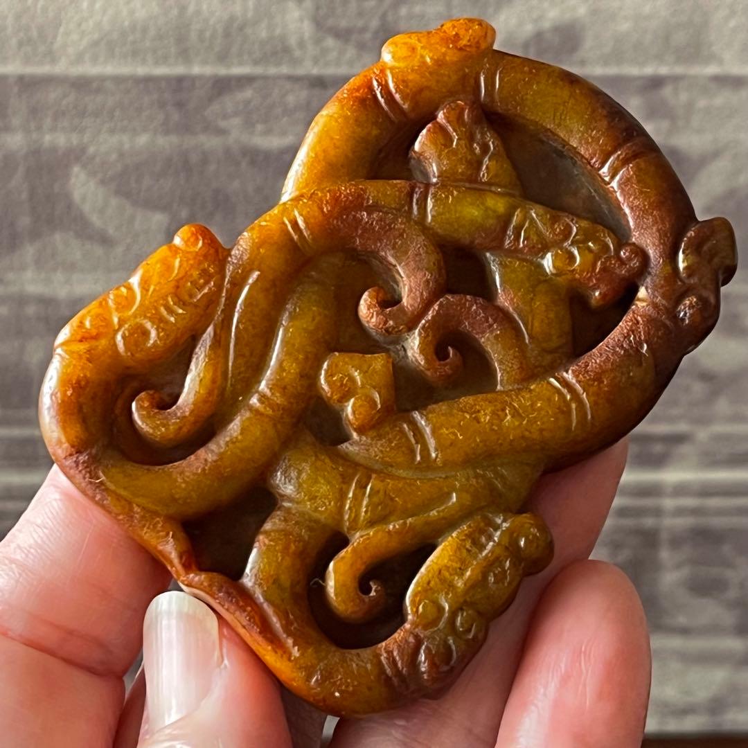 アンティーク ジェイド 彫刻 和田玉 ネフライト 中国王朝 古玉 龍 帯留め
