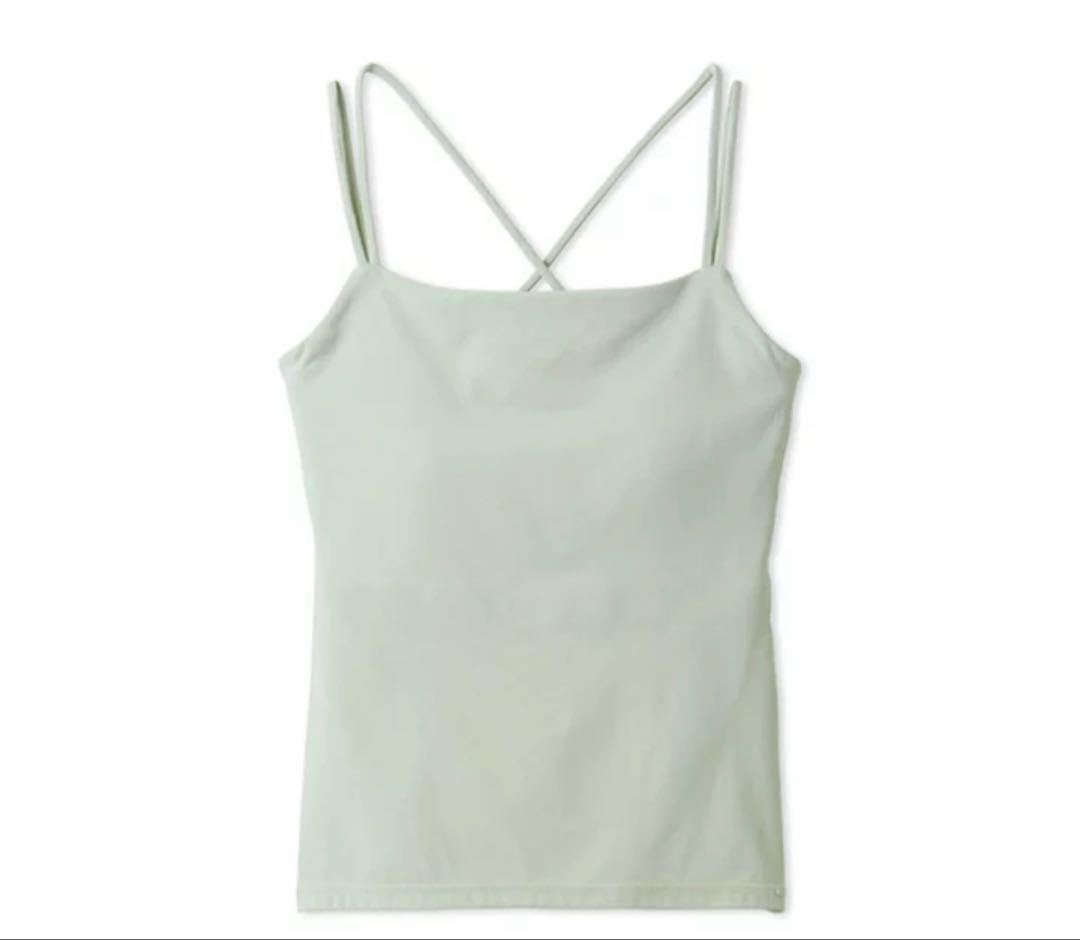 新品未使用　エミ emmi ヨガウェア トップス キャミソール M ミント