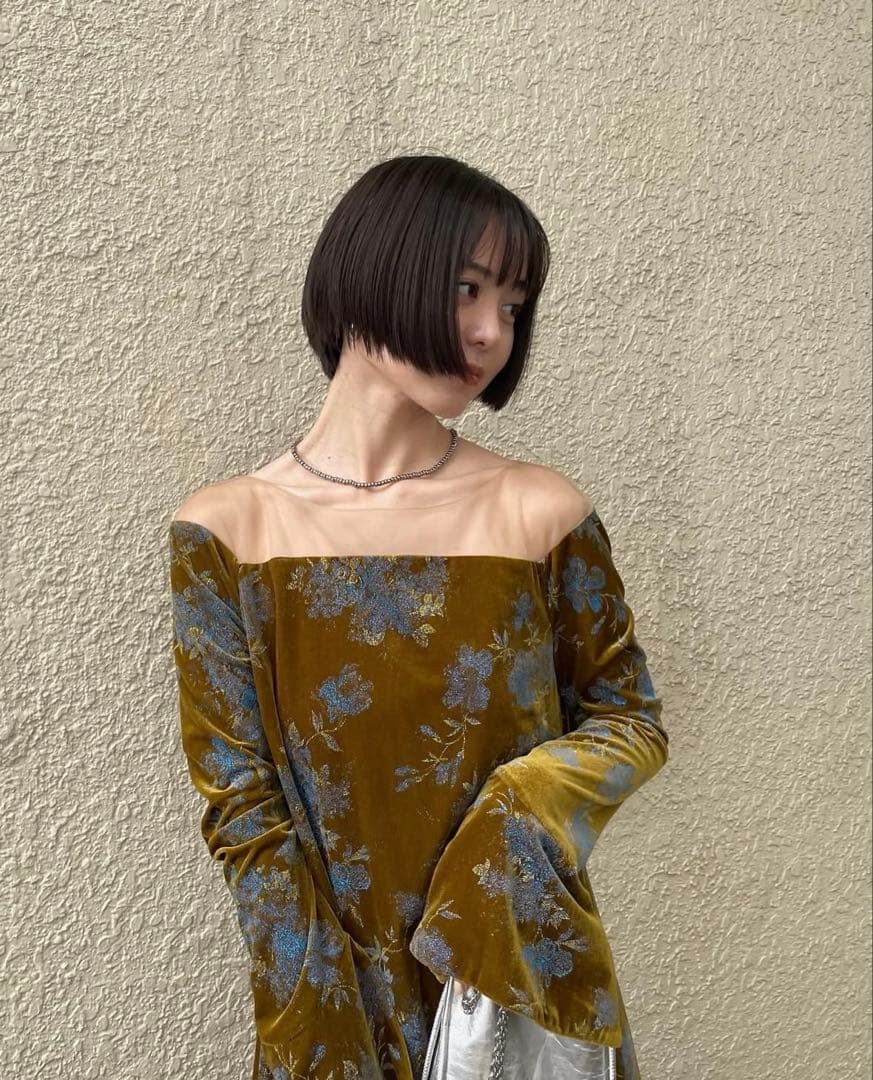 FLOWER PRINT VELOUR DRESS Mカーキ