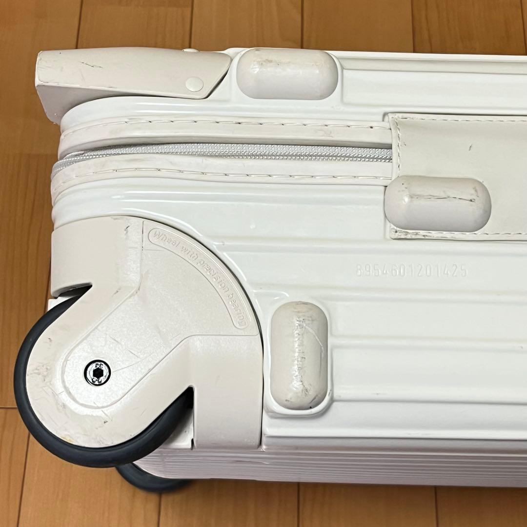 りんごちゃんです、！リモワ ユナイテッドアローズ　別注　キャリーカート