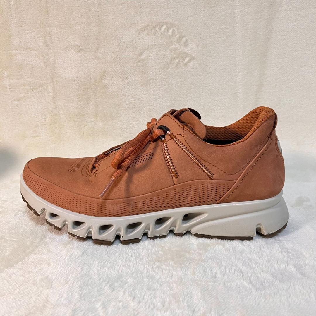 新品24.5 レザーGore-Tex ECCO multi vent women