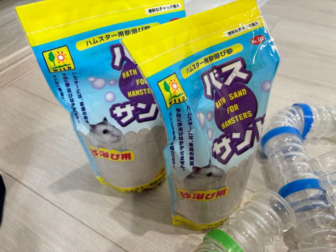 透明プラスチック製小動物用ケージ