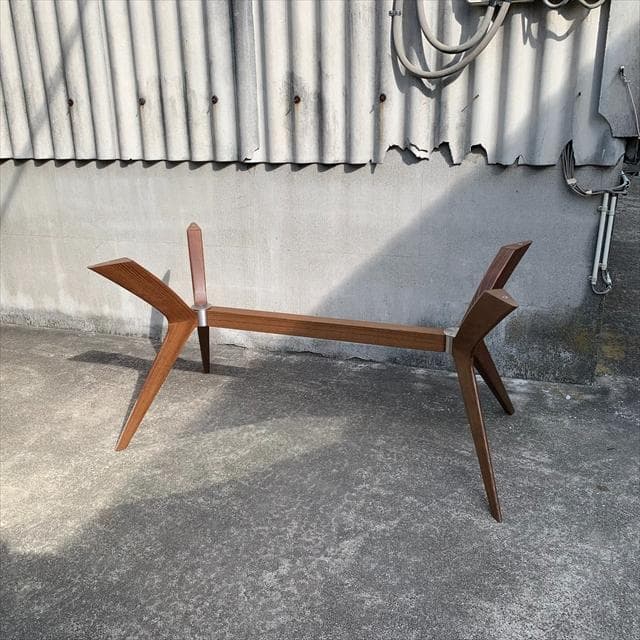 Calligaris TOKYOダイニングテーブル （運送会社での配送不可商品）