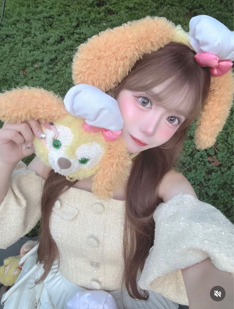 新品タグ付 イエロー ダーリッチ ホルターネックオフショルツイードトップス