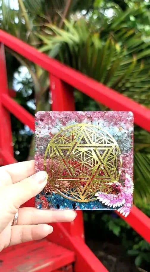 ハミングバード理想郷の鼓動オルゴナイトプレート