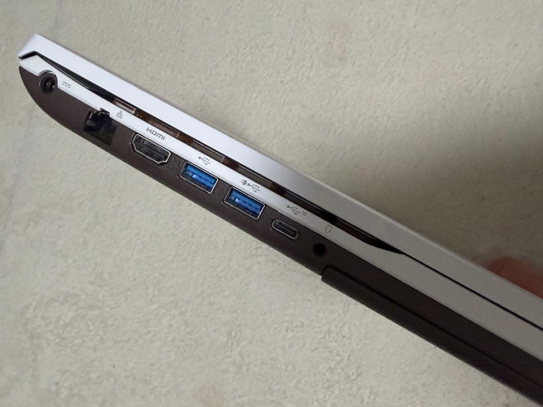 富士通 LIFEBOOK AH53/D1 FMVA53D1 8GB/1TB