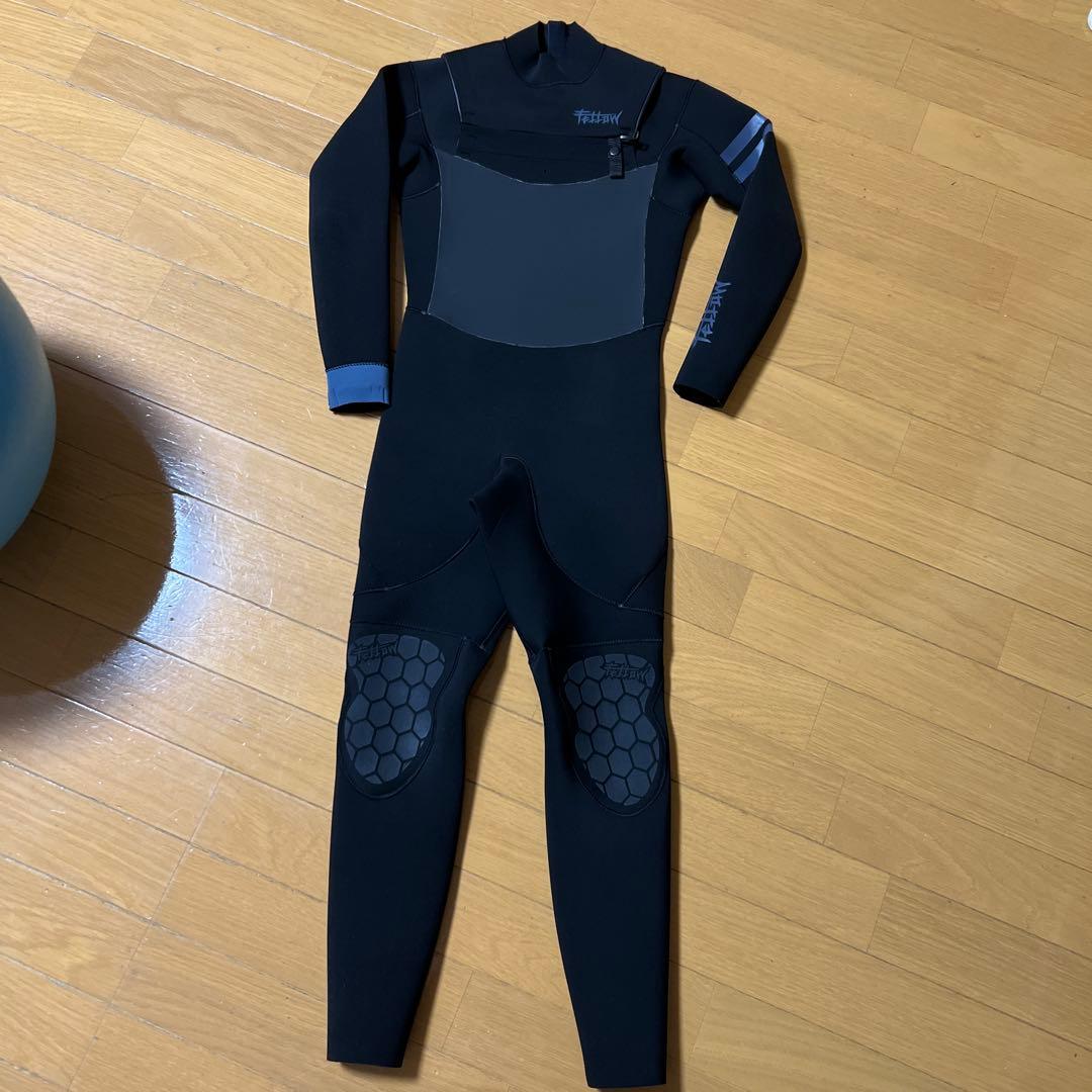 ⭐︎超美品⭐︎キッズ　ウエットスーツ　140