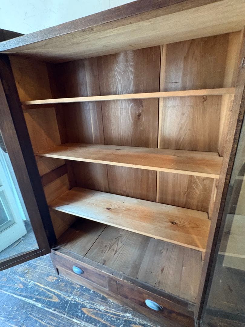 木製ガラス扉キャビネット　本箱　本棚　レトロ