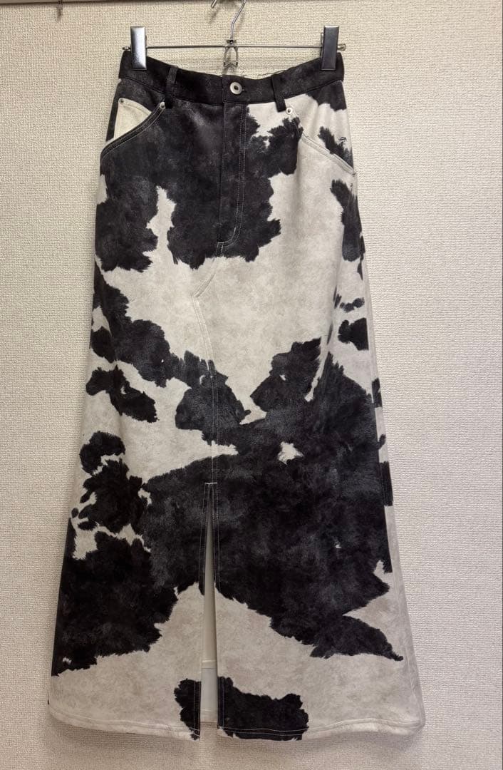 【新品】AMERI COW PATTERN SUEDE LIKE SKIRT；S
